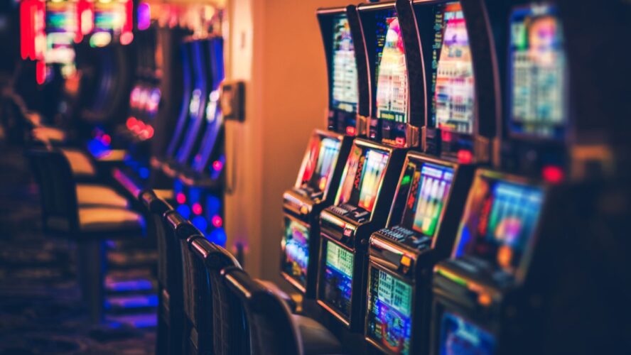 Volatility Based Selection Strategies Improving Balance Control in Online Pokies